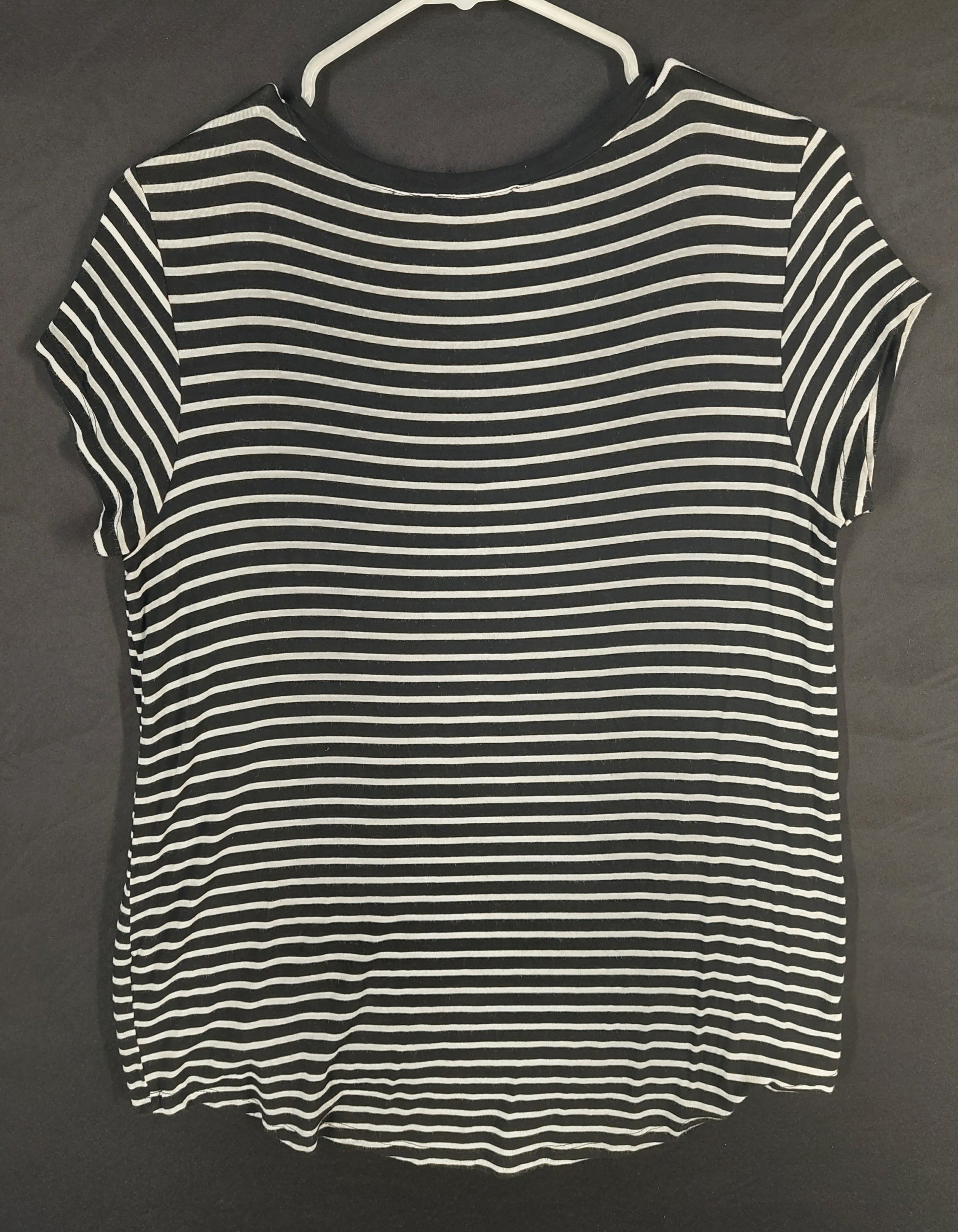 8 46 Cable & Gauge M Black White Striped V-Neck Short Sleeve Pocket Top