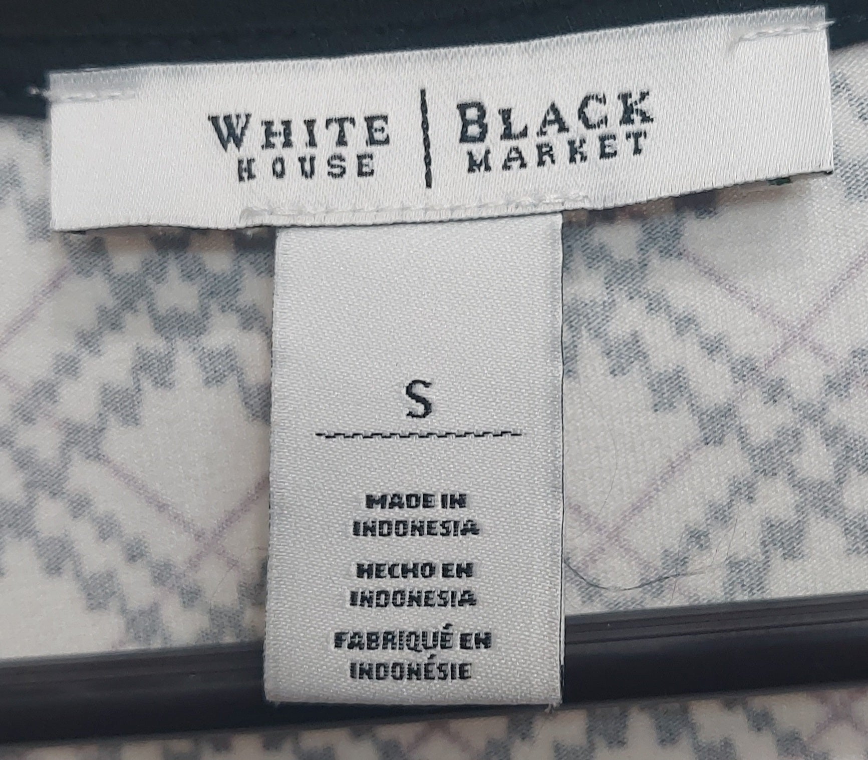 4 19 WHBM Size Small Diamond Geo Scoop Neck Top Black White 3 4 Sleeve