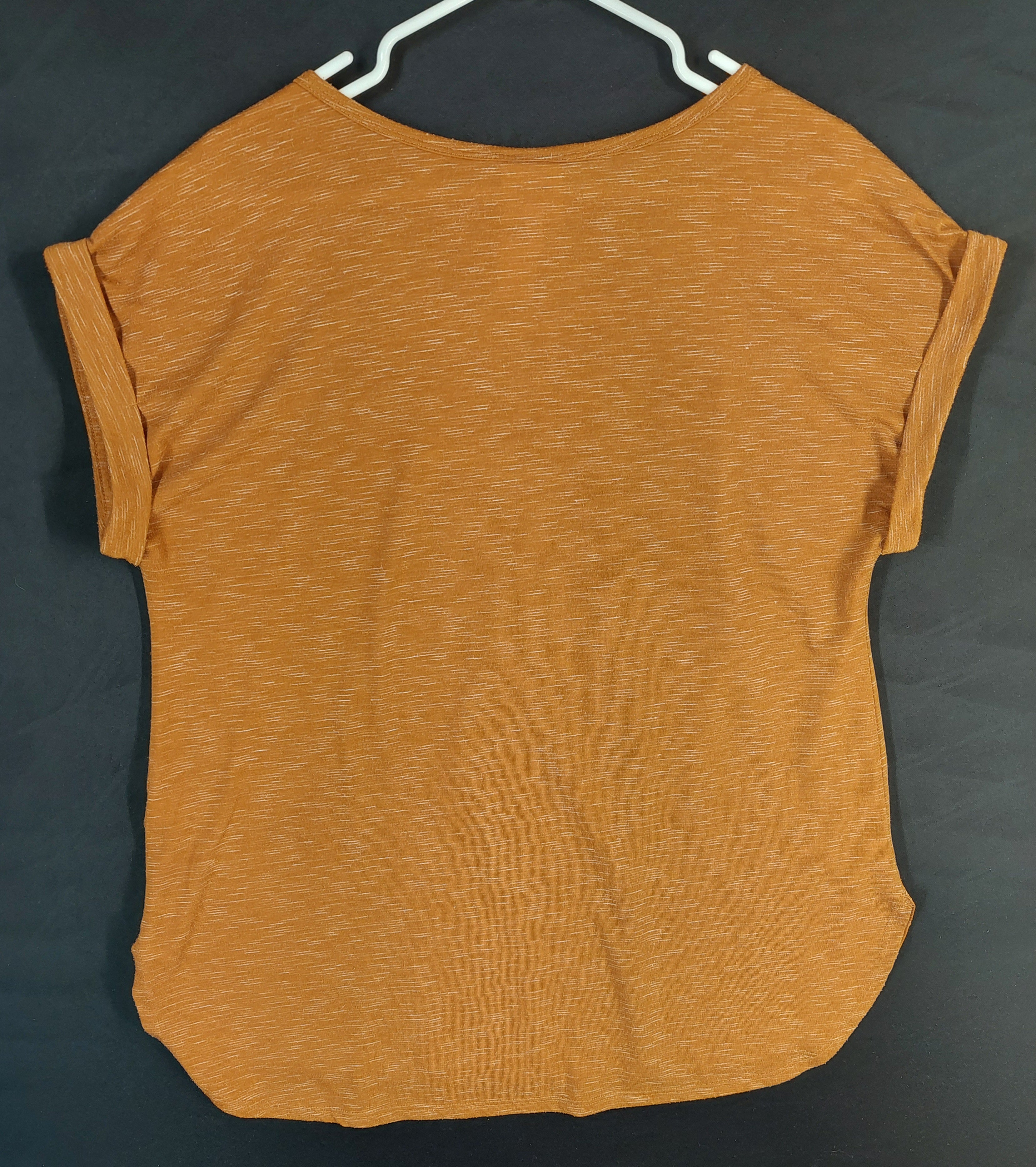 8-50 Rewind 1X Brown Daisy Graphic Short Sleeve Slub Knit Top Floral