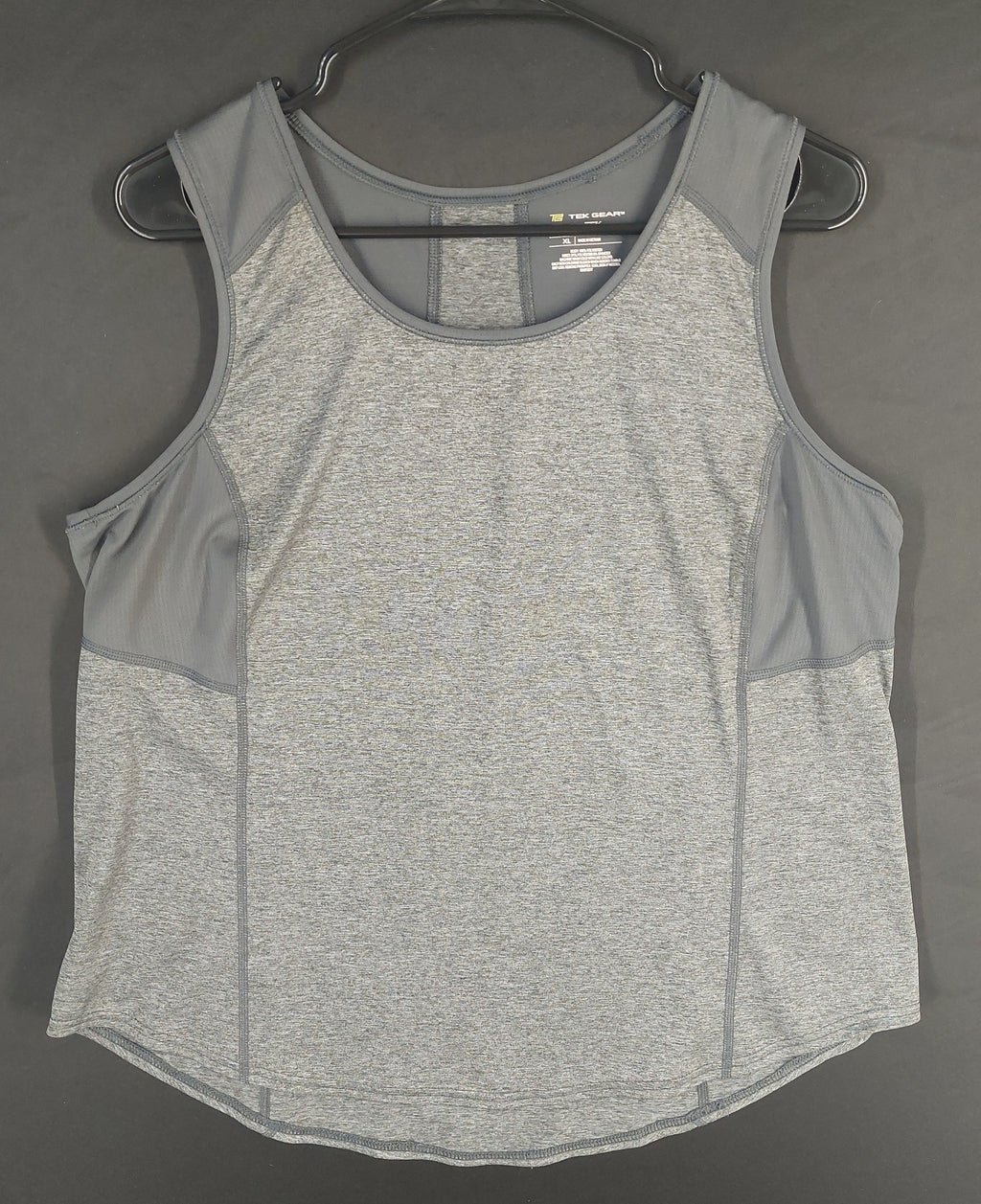 8-52 Tek Gear Size XL DryTek Gray Athletic Tank Top Racerback Workout Activewear
