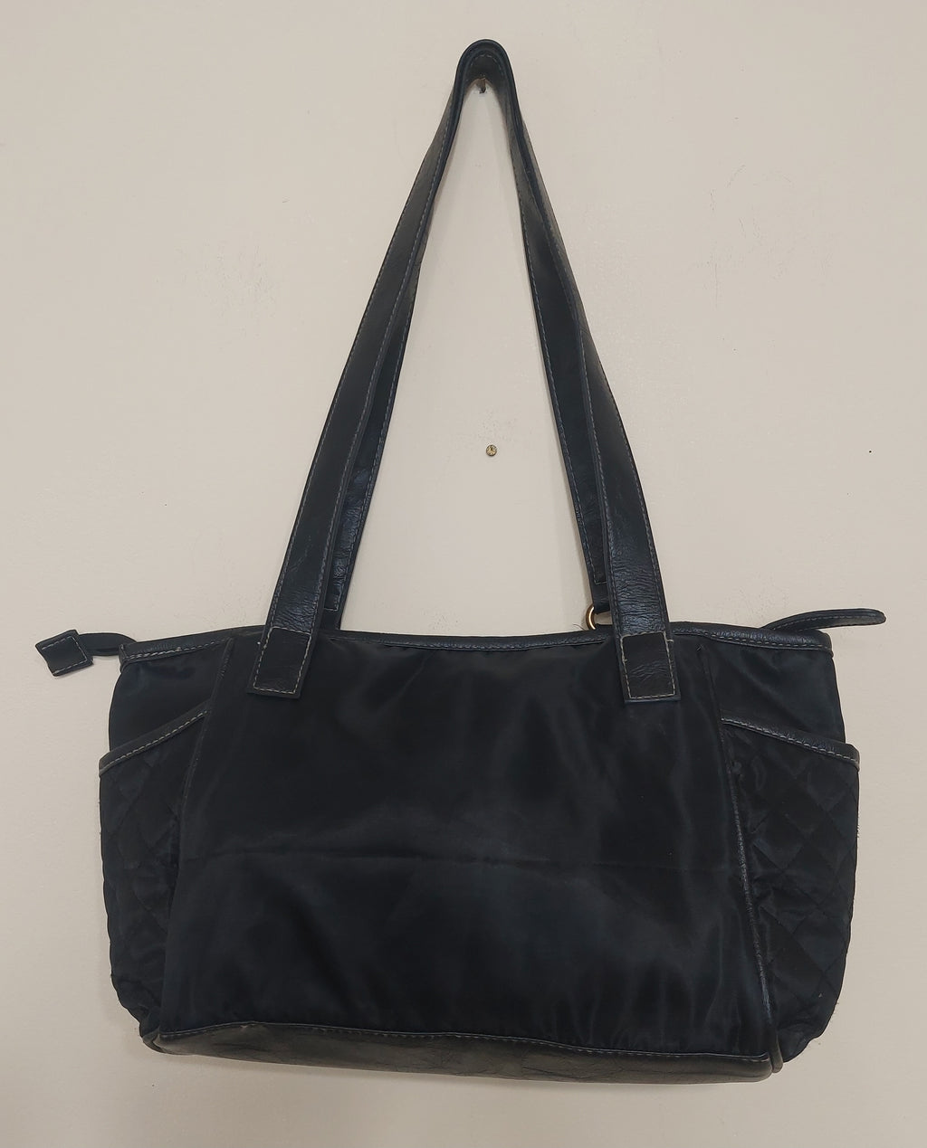 7 06 Harve Benard Black Quilted Nylon Shoulder Tote Bag