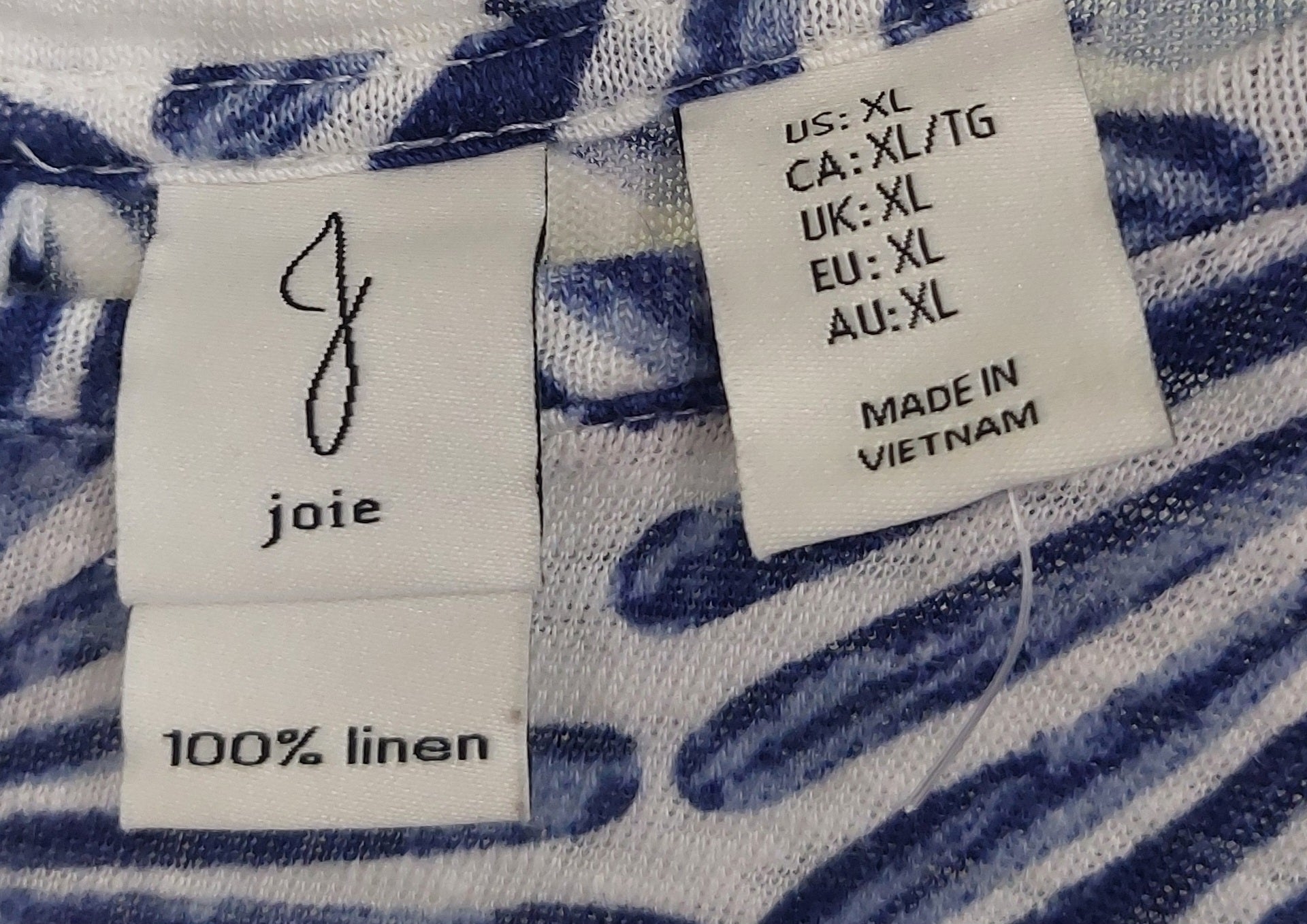 3 44 Joie Size XL Short Sleeve Top Blue and White 100% Linen Tropical Palm Leaf Print Top Lightweight designer linen top perfect for warm weather