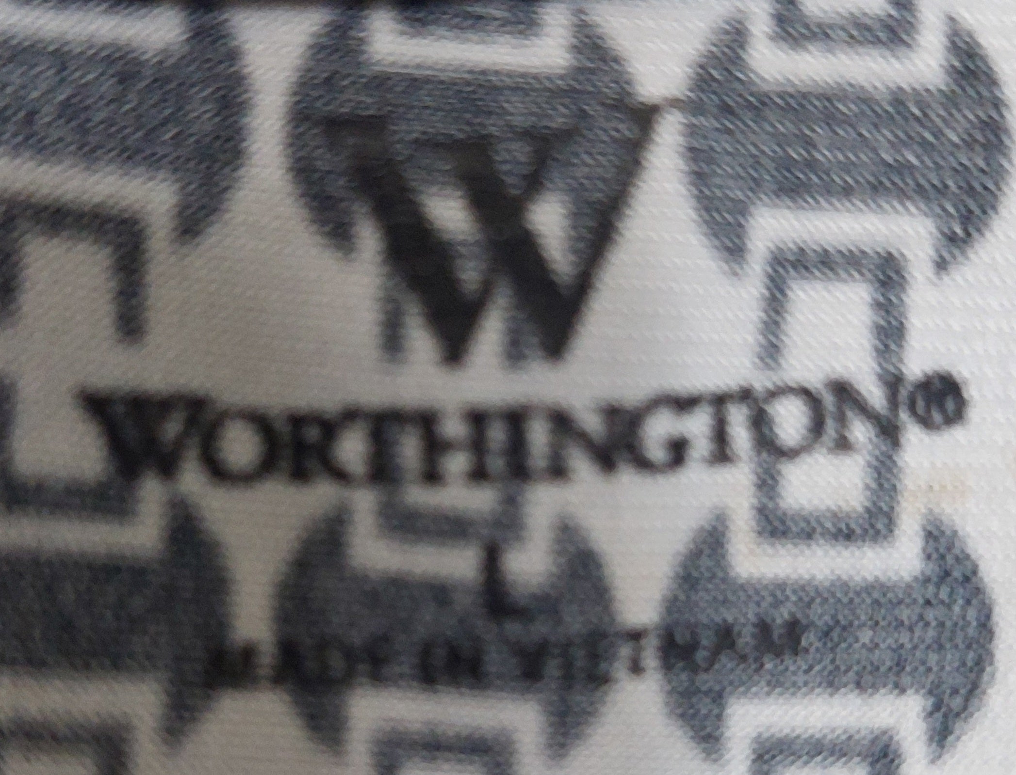 5 07 Worthington Women's Size L Geometric Print Scoop Neck Cap Sleeve Blouse Black Grey