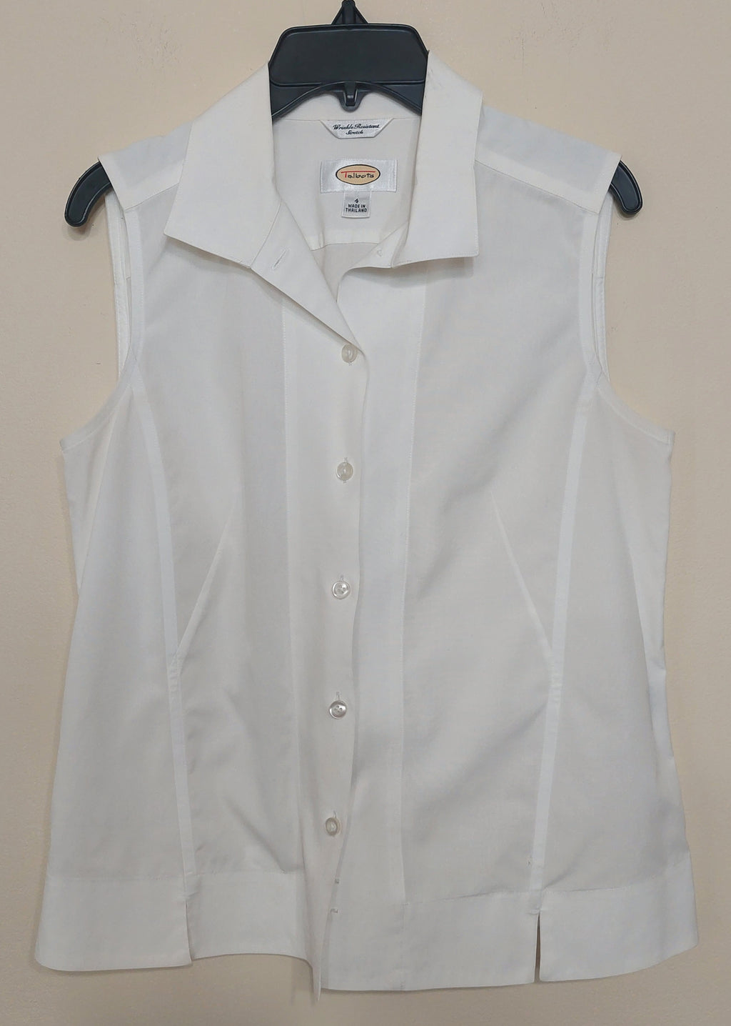 7 07 Talbots Size 4 White Wrinkle Resistant Sleeveless Button Top
