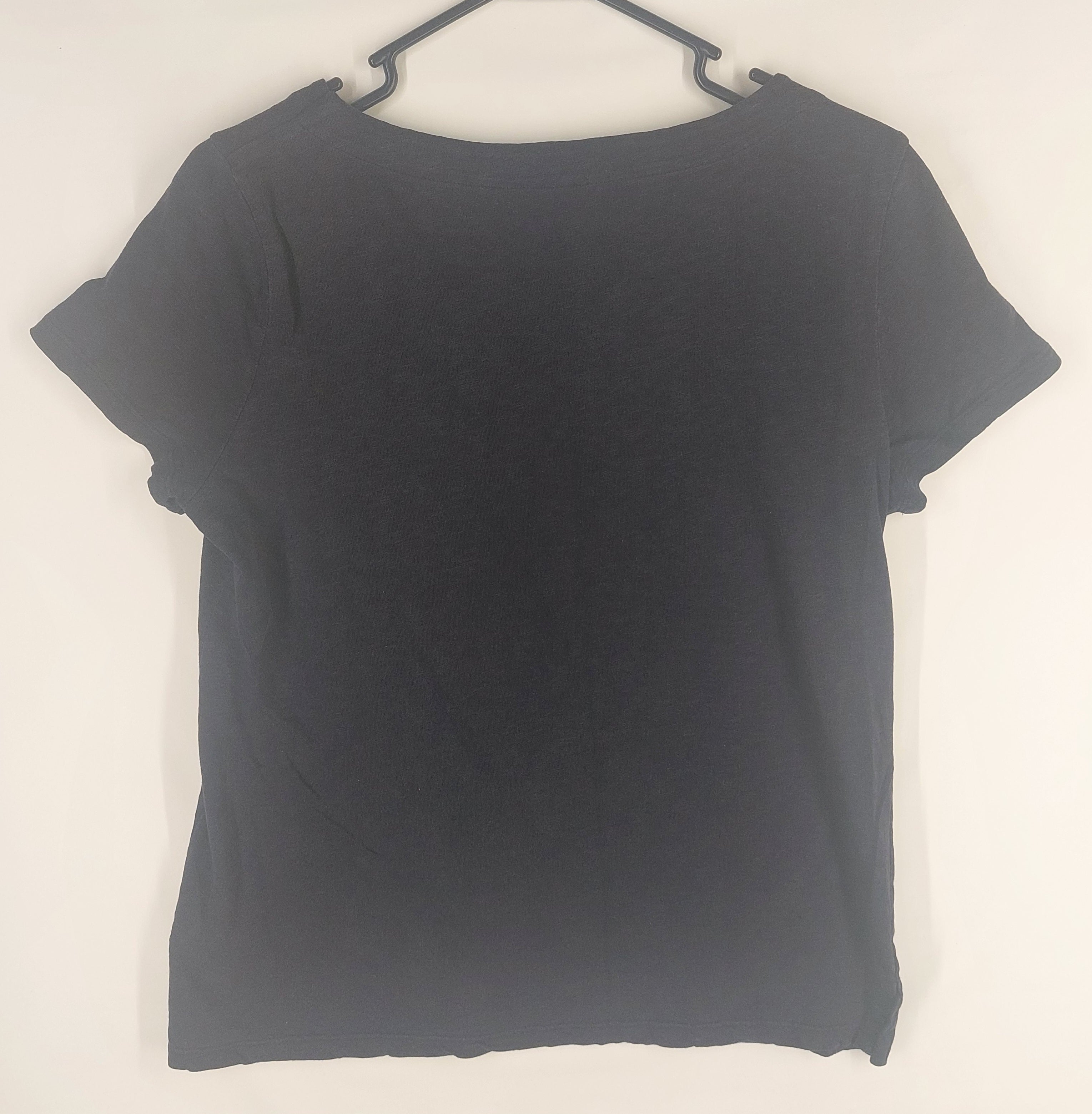 9-08 Talbots Petite Size M Black Short Sleeve Notch Neck Cotton Top